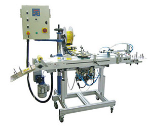PMR label applicator - M 3005 with vacuum conveyor